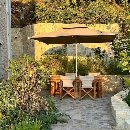 White Stone 招待所