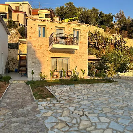 招待所 White Stone 希马拉